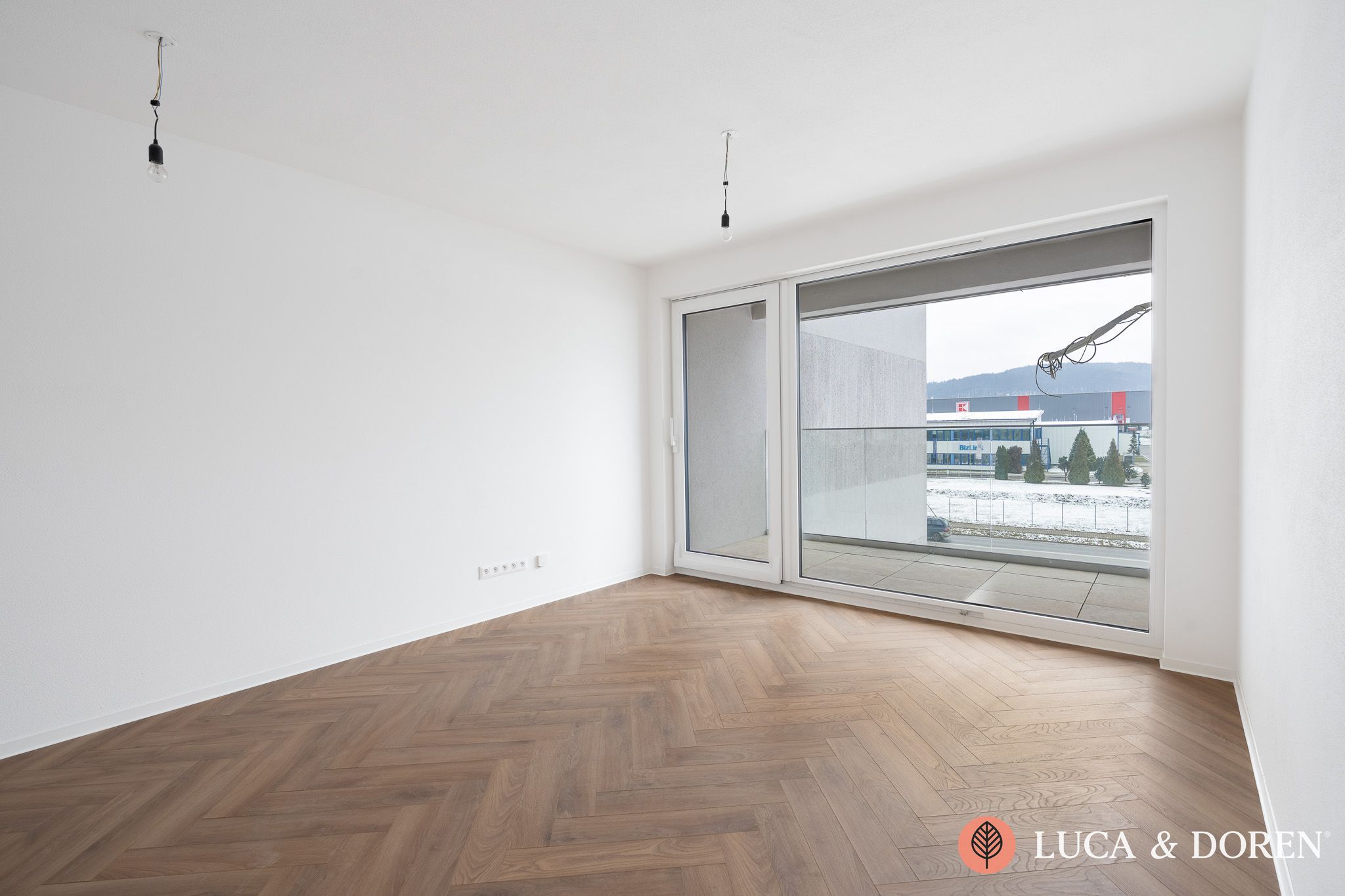 4114252553_6abbc20ae49ca LUCA & DOREN | Na predaj | 2- izbový byt | ZÁBREH Ilava | 56,72 m² | v štandarde – Obrázok 1