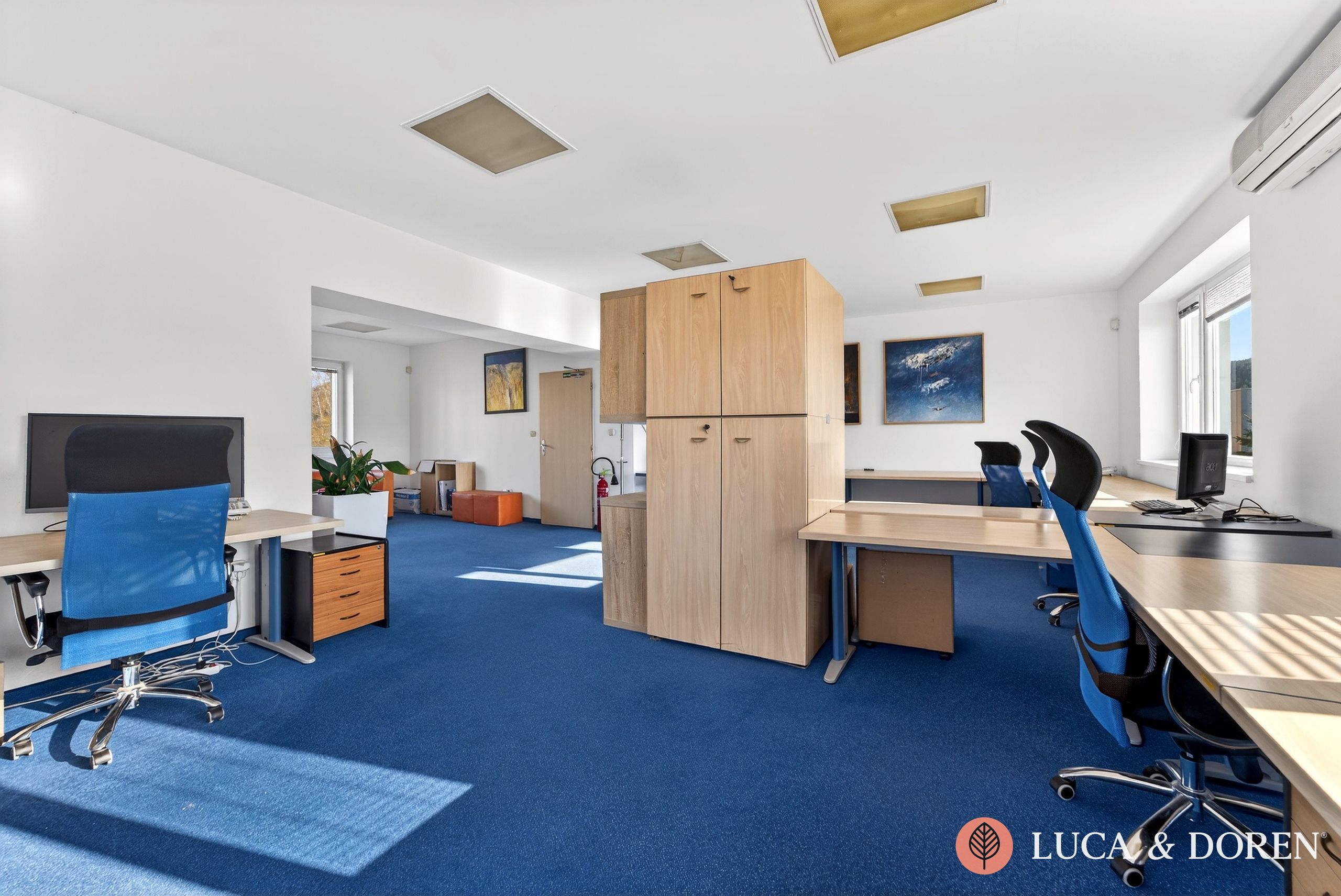 4294766728_6a1d3b5216841 Na prenájom | kancelársky priestor | Toska- TN | 75m² | kompletná rekonštrukcia – Obrázok 1