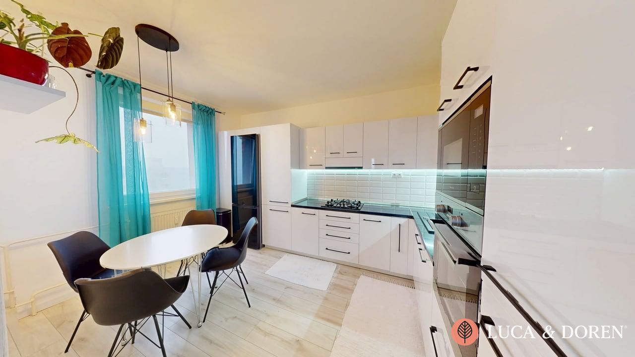 2245589425_6aaad7f6c76fe Na predaj | 3-izbový byt | Dubnica nad Váhom | 60m² | S klimatizáciou – Obrázok 1
