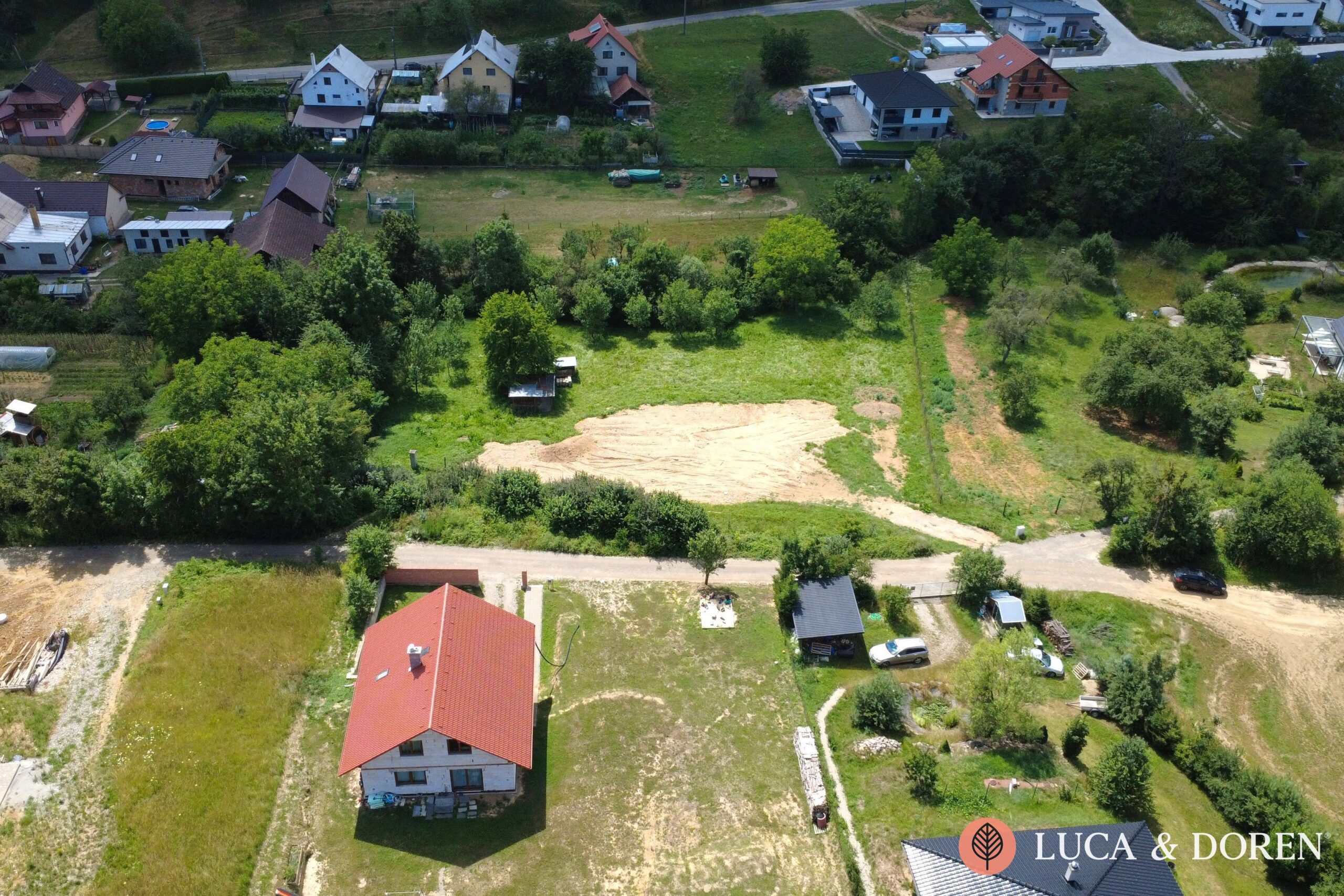 3581188434_6ab3d41f4a686 Na predaj | Stavebný pozemok | Pruské | 3 317 m2 | Pre výstavbu viacerých domov – Obrázok 1