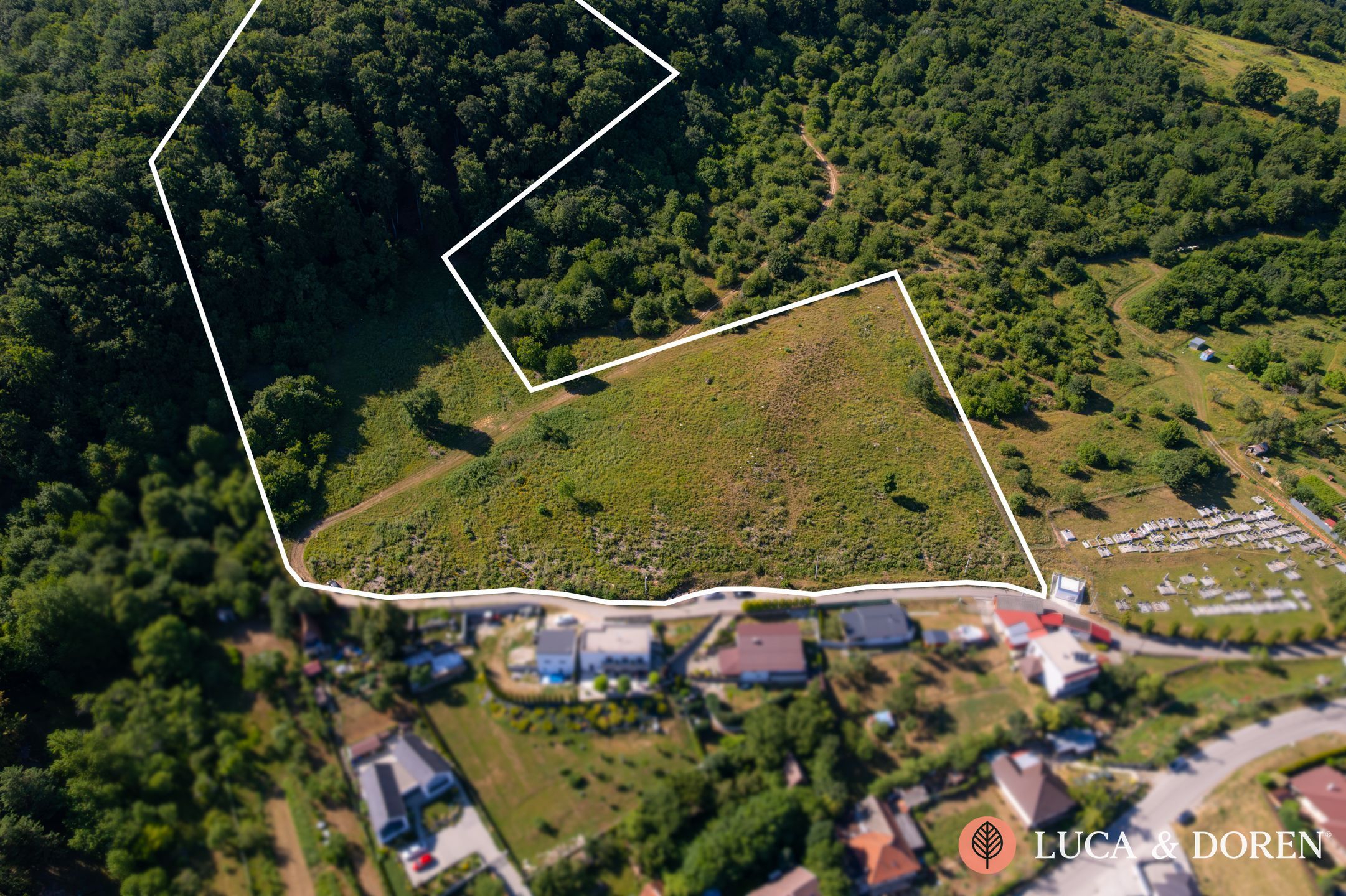 3605468394_6a4e459af3192 Na predaj | Rekreačný projekt pri Trenčíne | 37 633 m² | Trenčianske Mitice – Obrázok 1