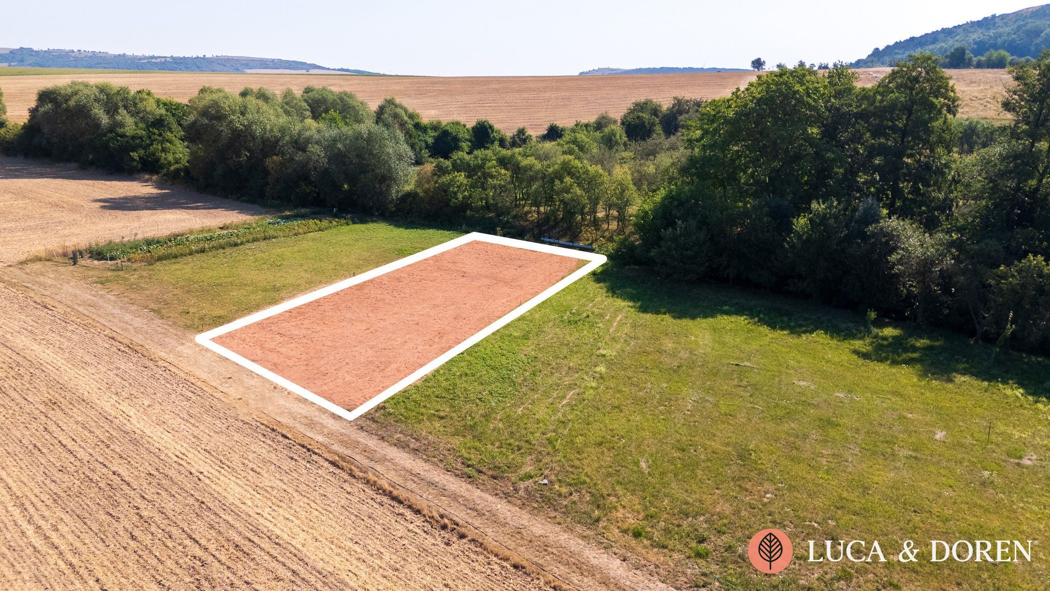 2239647840_6abe1afa25d4d LUCA & DOREN | Na predaj | Pozemok | Dolné Srnie | 649 m² | Blízko mesta Nové Mesto nad Váhom – Obrázok 1