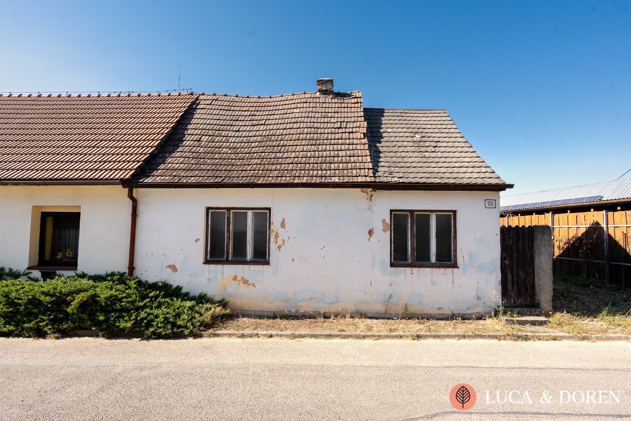 2280067425_6a8184834dd80 Na predaj | Stavebný pozemok pripravený na novú výstavbu | 435 m² | Košeca – Obrázok 1
