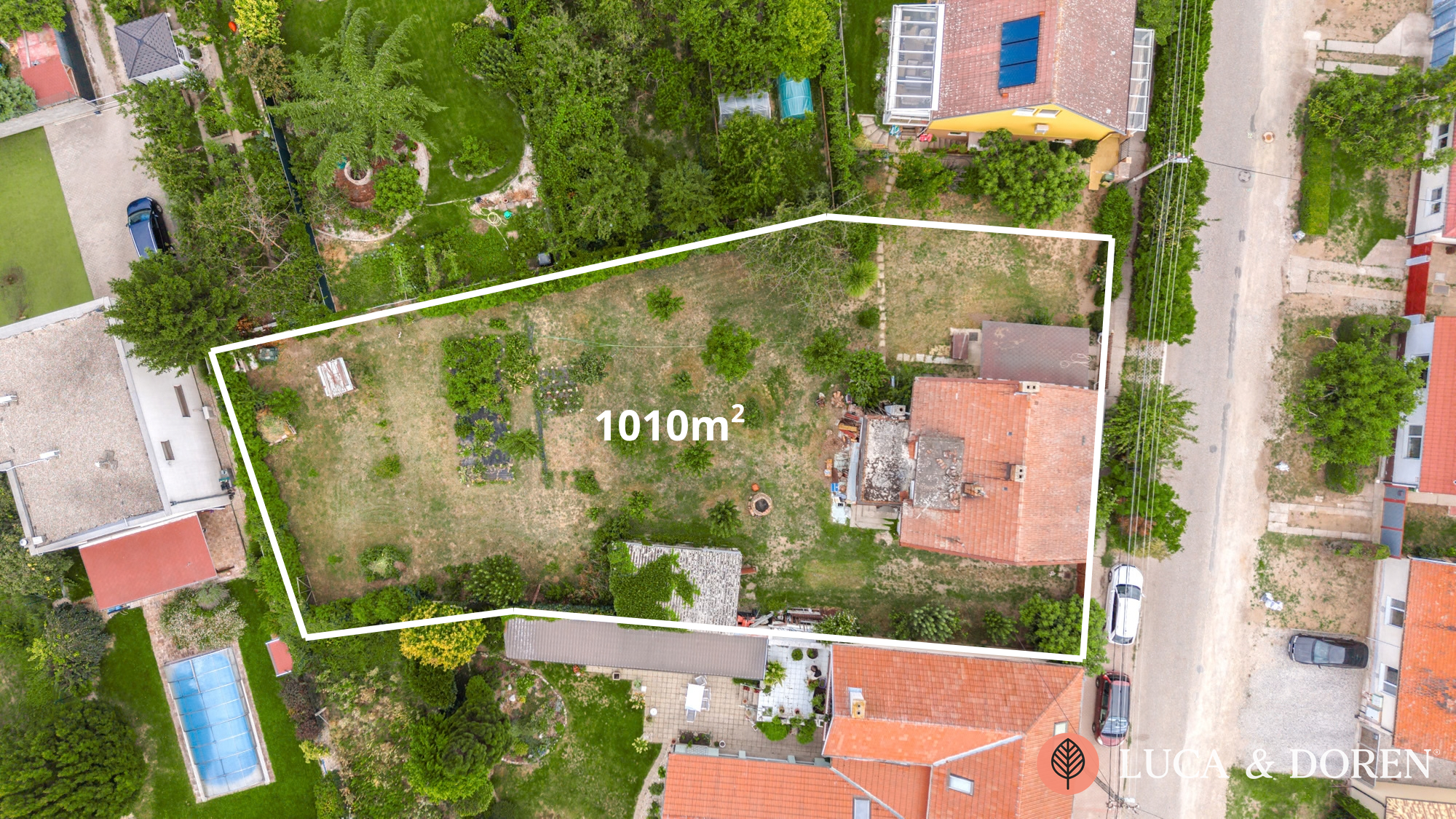 2142579658_6ab66116d757c Na predaj | Rodinný dom | Ivanka pri Dunaji | Nadštandardný pozemok v centre – Obrázok 1