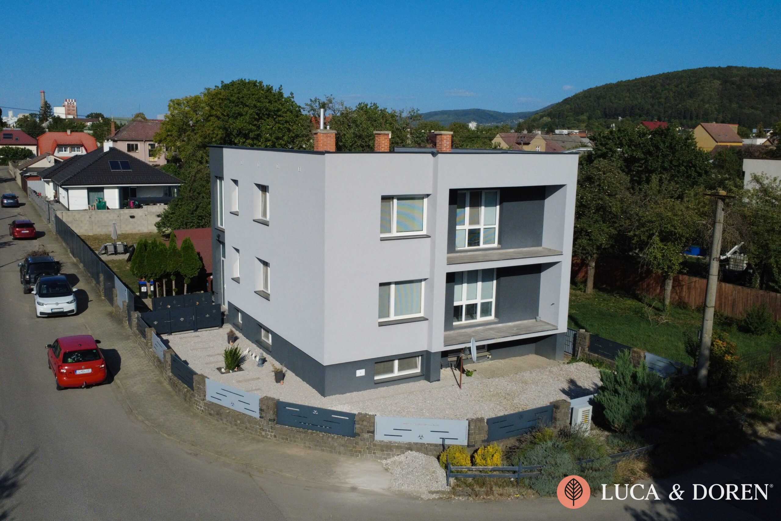 2760690451_6aacba17455dd Na predaj | Rodinný dom | Trenčianska Teplá | Dve podlažia + pivnica – Obrázok 1