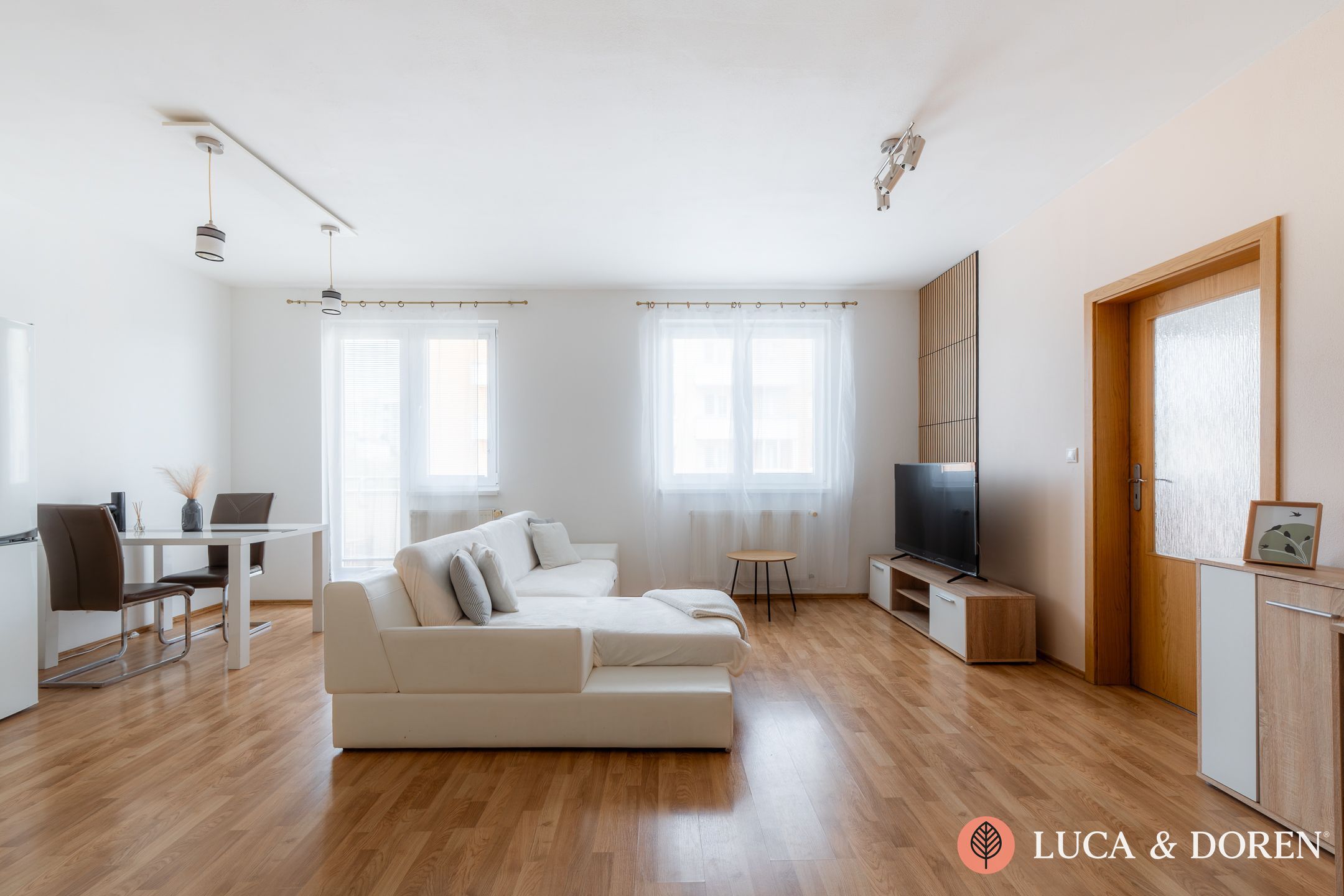 1947117317_6ad9b59f4a286 LUCA & DOREN | NA PRENÁJOM | 2-IZBOVÝ BYT | TN-JUH | 62M² 2x LOGGIA | ŠATNÍK – Obrázok 1